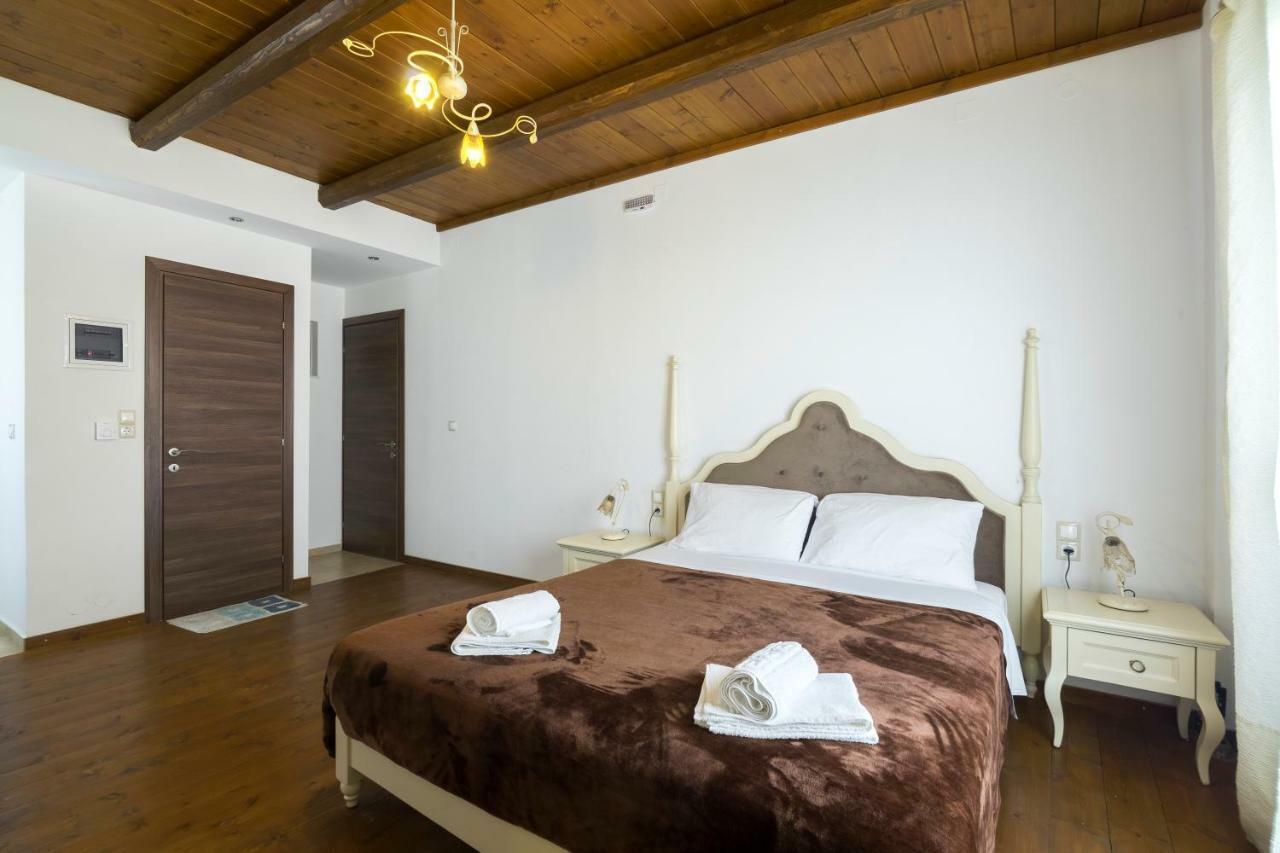 Zaros Hotel Bagian luar foto