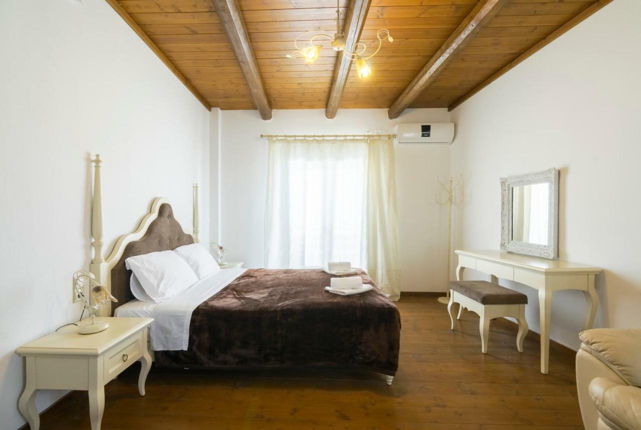 Zaros Hotel Bagian luar foto